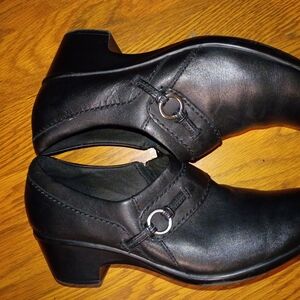 Clarks Black Low Block Heel Slip-On Shoes with Silver Ring Accent #566
